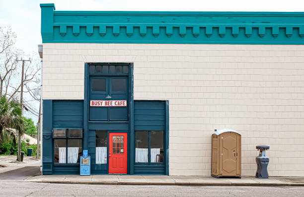 Best Portable restroom trailer rental  in Marion, IL